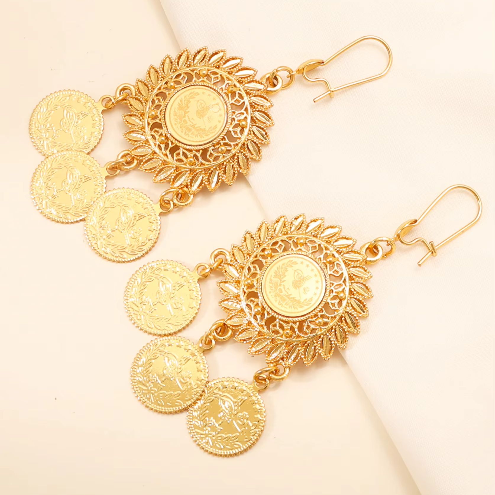 Ethnic Fashion Wear For Women - Boucles d'oreilles ethniques florales vintage KDE,