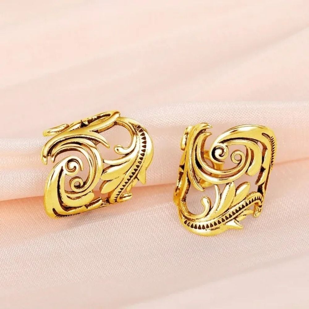 Boucles d'oreilles à clip en c - Ethnic Fashion Wear For Women avis et prix