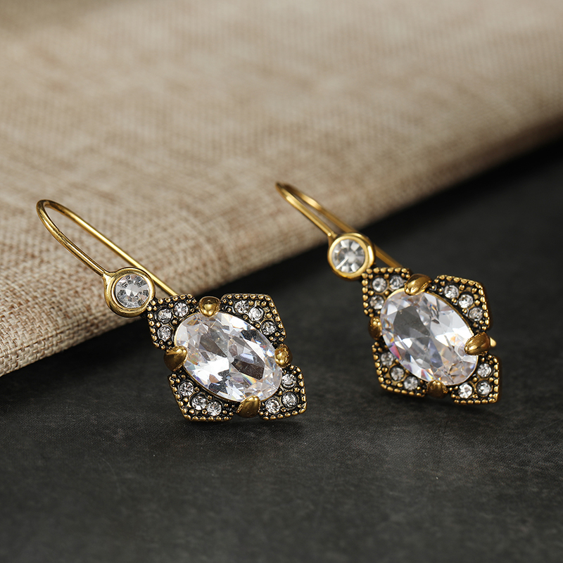 Boucles d'oreilles pendantes v - Ethnic Fashion Wear For Women avis et prix